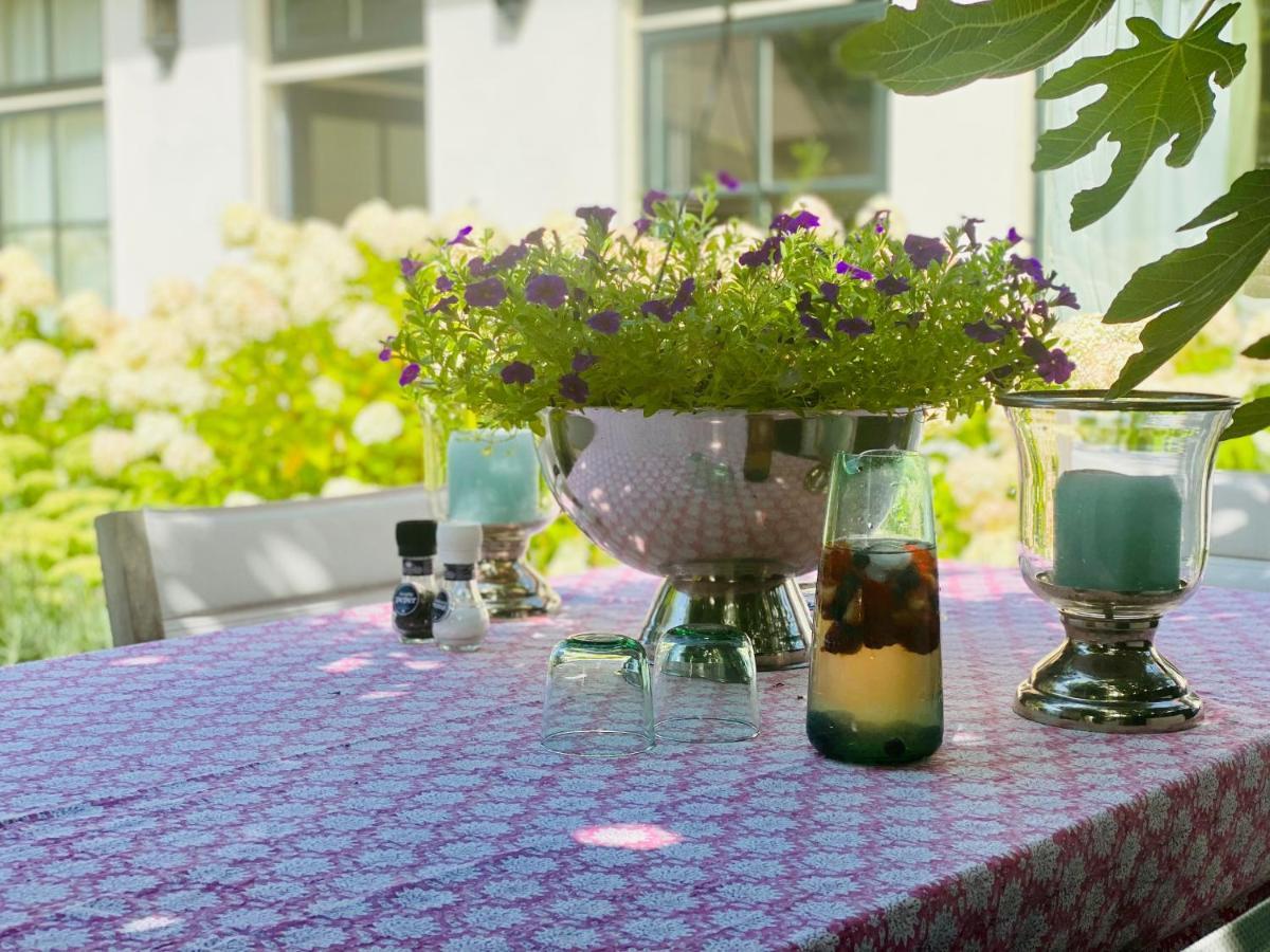 Maison De Sas Bed & Breakfast Ларен Екстериор снимка