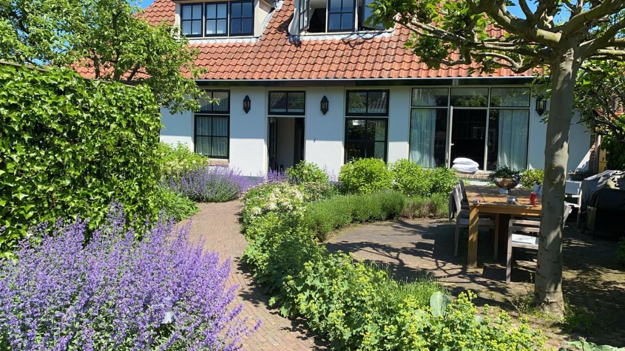 Maison De Sas Bed & Breakfast Ларен Екстериор снимка