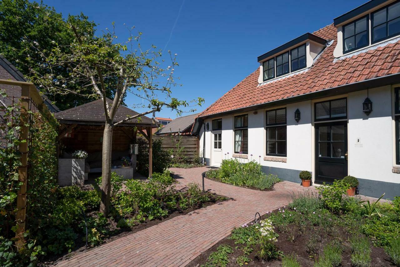 Maison De Sas Bed & Breakfast Ларен Екстериор снимка